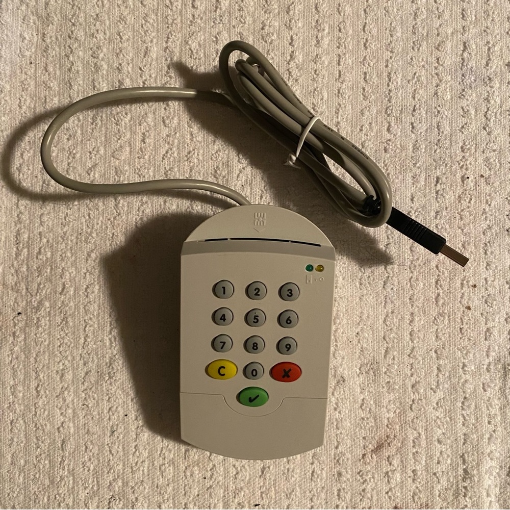 Identiv SPR332 CHIPDRIVE 332 PIN Pad CAC Smart Card Reader